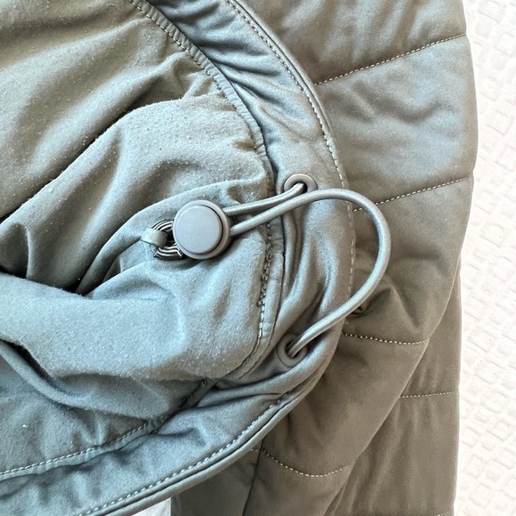 Lululemon Dynamic Movement 1/2 Zip Army Green - Picture 10 of 11